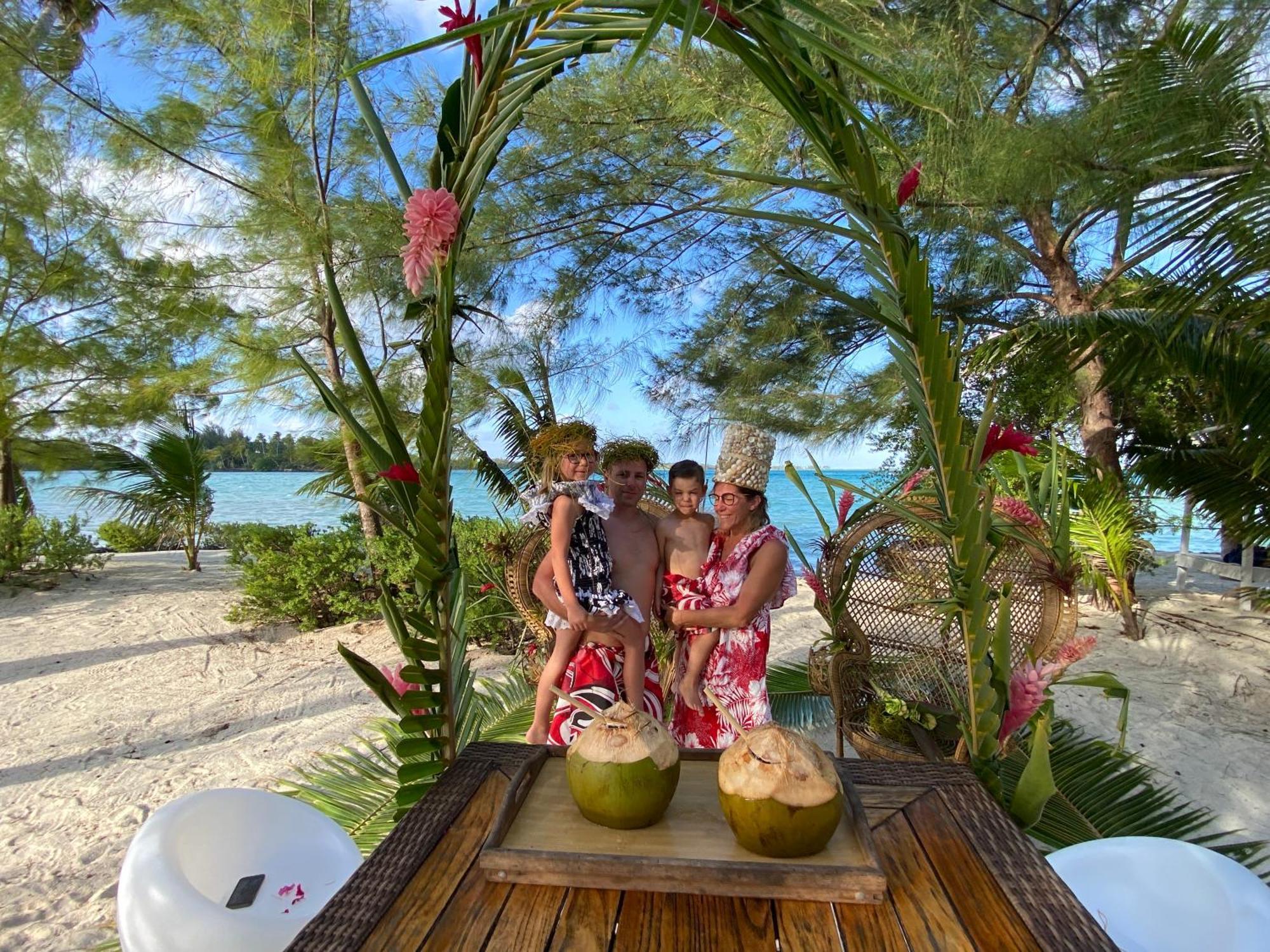 Only You Motu Bora Bora Exterior photo